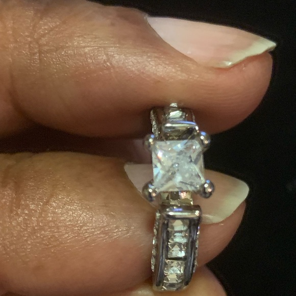 Ring - Picture 6 of 7